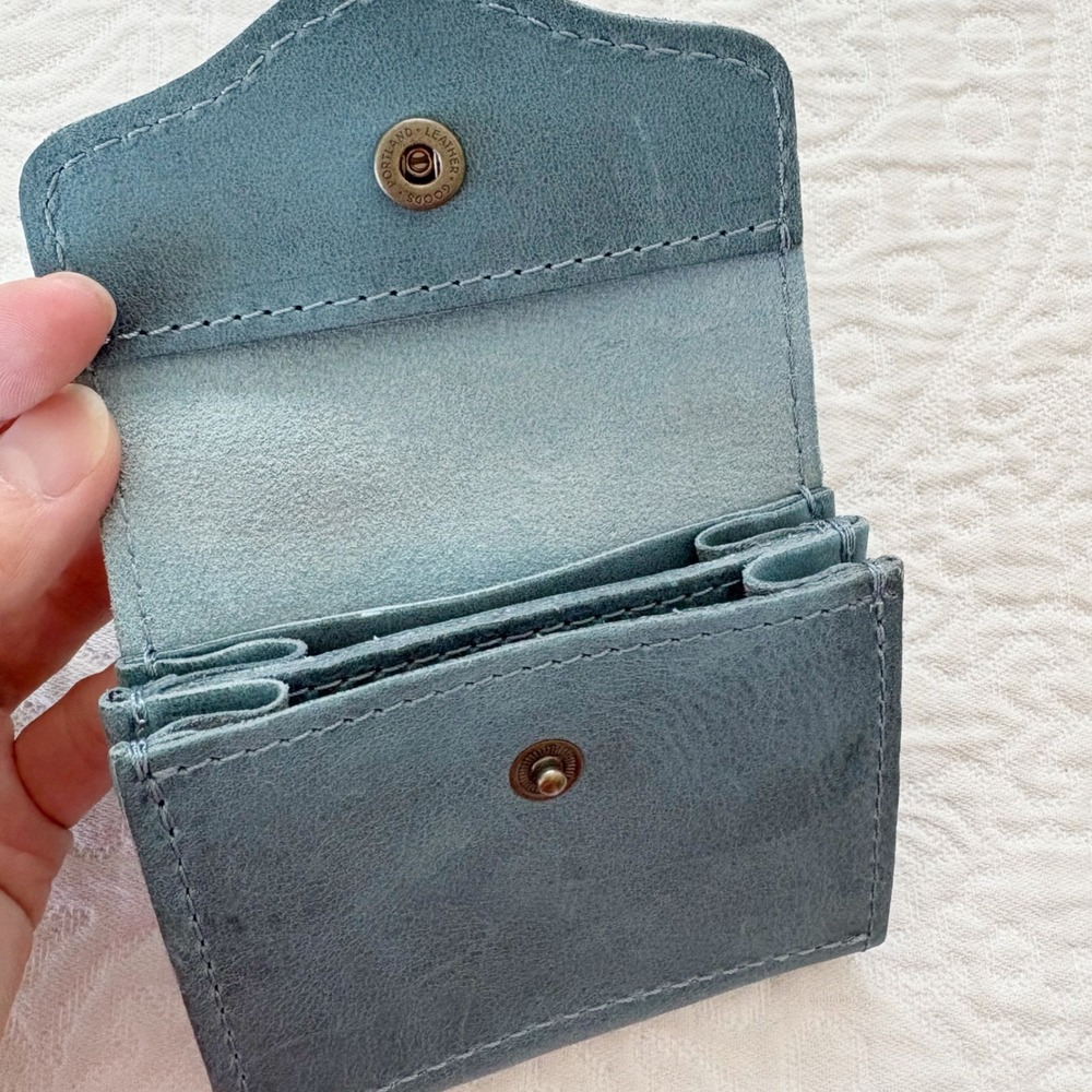 Portland Leather Goods Small Bozeman Coin‎ and Card Wallet - Picture 5 of 6
